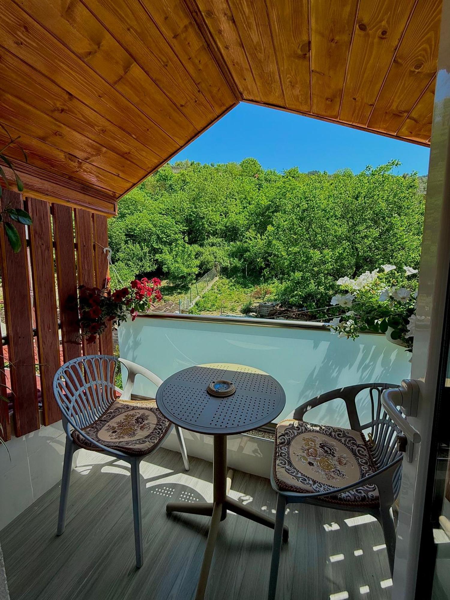 Guest House Rean 베라트 외부 사진
