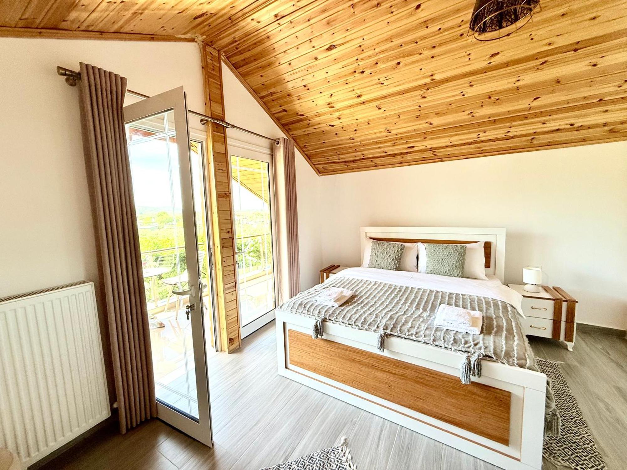 Guest House Rean 베라트 외부 사진